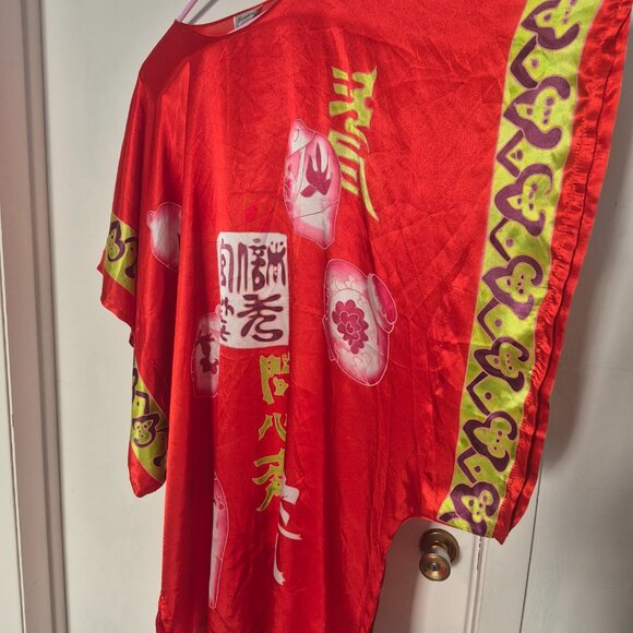 satin caftan dress with asian style patterns - Picture 2 of 3